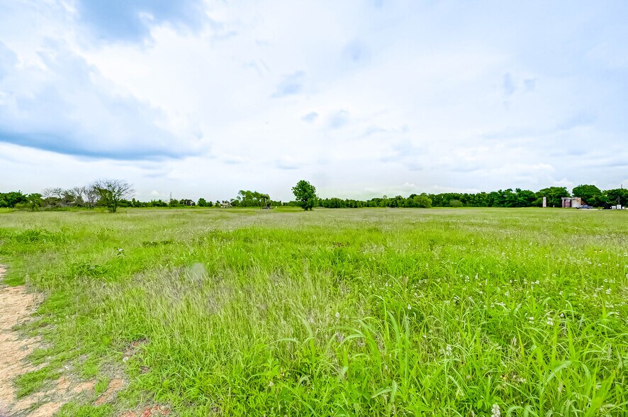 More Photos Of I-10 & Peach Ridge Rd, Brookshire Land For Sale