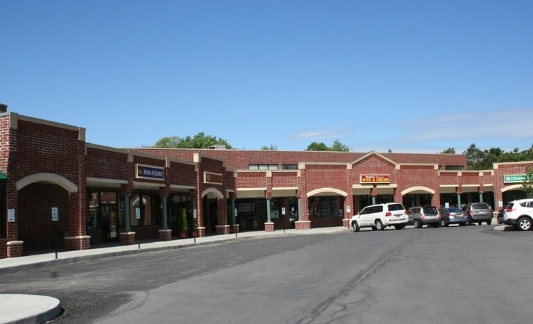 Primary Photo Of 32A Congress St, Saratoga Springs General Retail For Lease