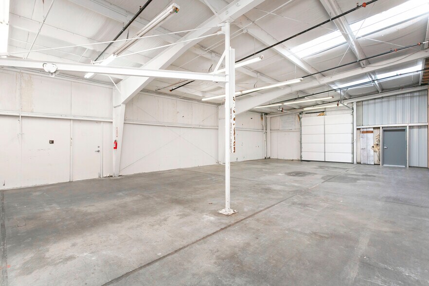 More Photos Of 798 NW Dunbar Ave, Troutdale Unknown For Lease