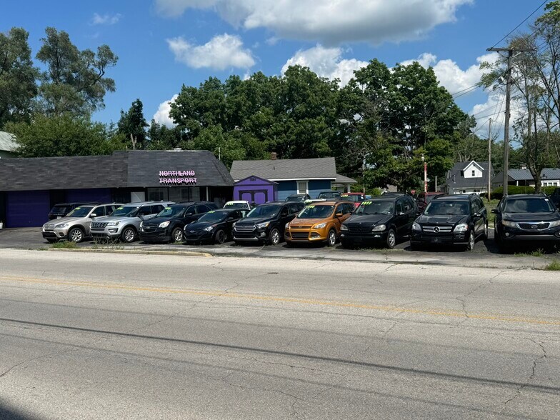 More Photos Of 3429 S Washington St, Marion Freestanding For Sale