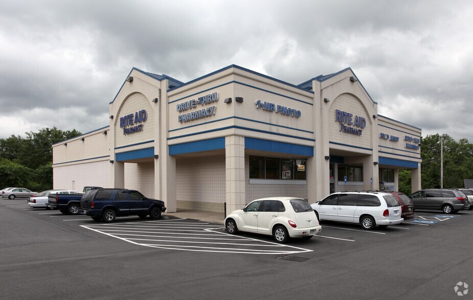 Primary Photo Of 3215 Highway 278, Covington General Retail For Sale