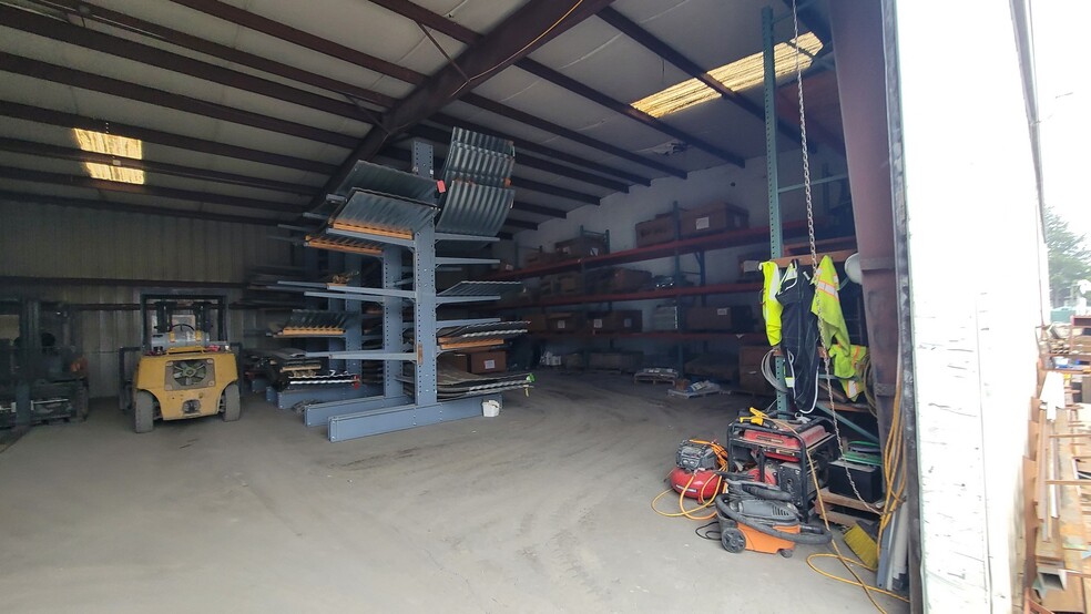 More Photos Of 4135 Santa Rosa Ave, Santa Rosa Warehouse For Lease