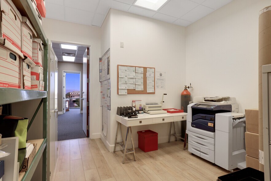 More Photos Of 2904 W Horizon Ridge Pky, Henderson Medical For Lease