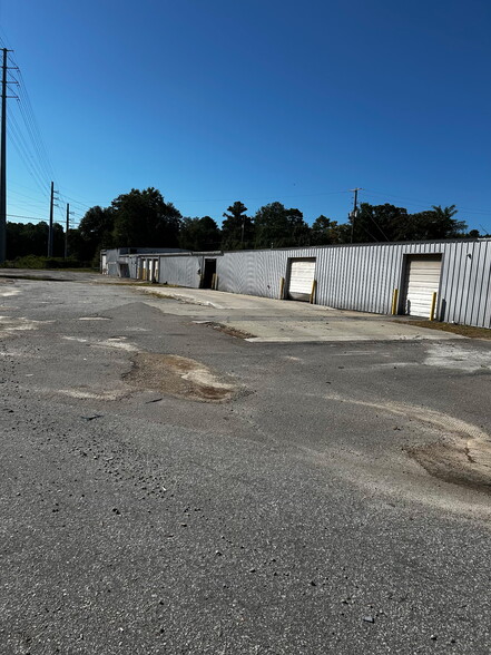 More Photos Of 2028 Charleston Hwy, Cayce Manufacturing For Lease