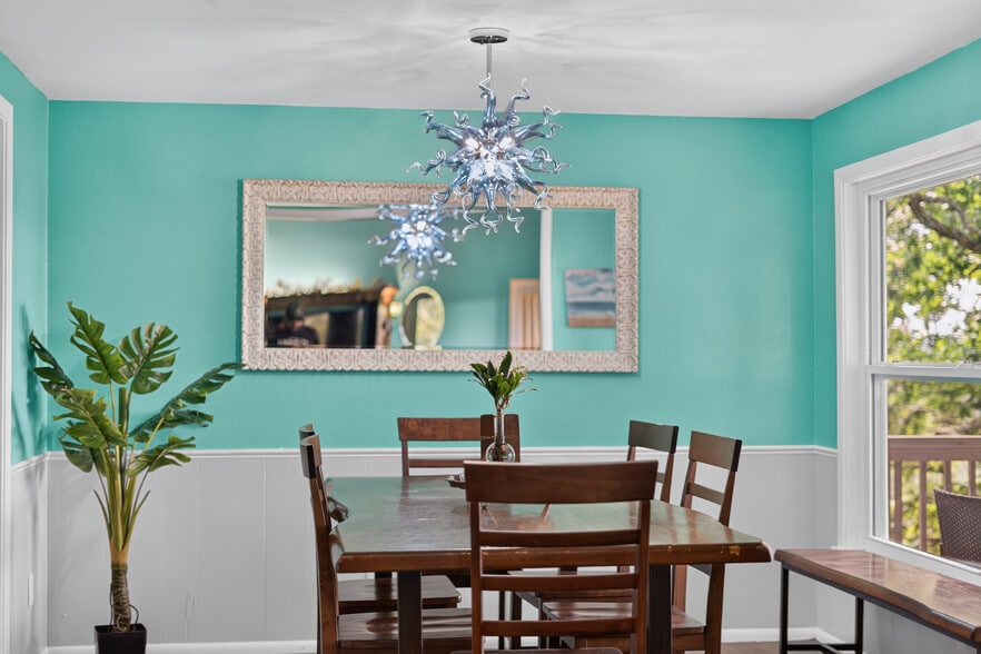 More Photos Of 112 Honolulu Ct, Hot Springs Specialty For Sale