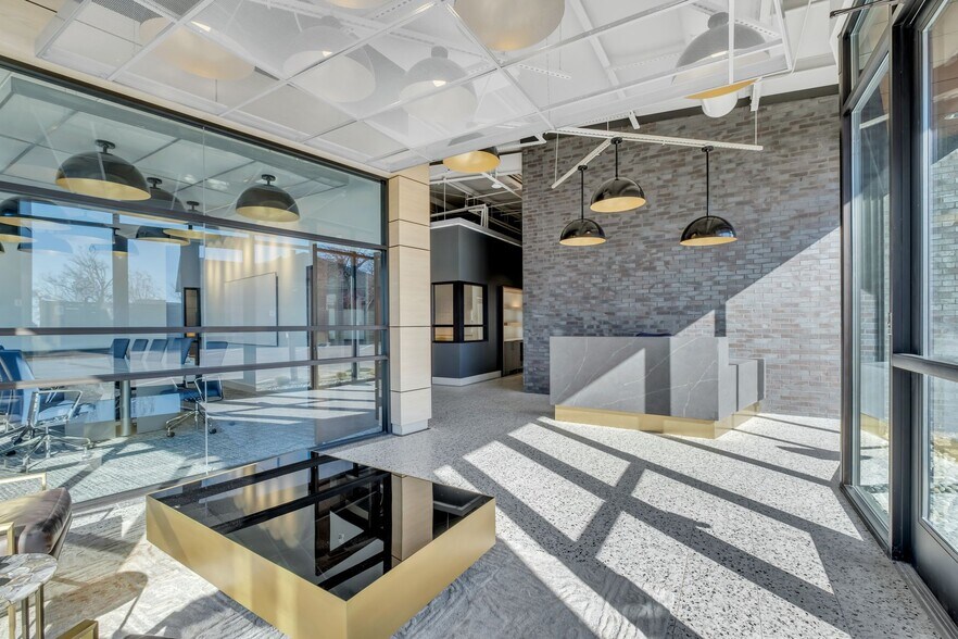 More Photos Of 2200 8th Ave S, Nashville Showroom For Lease