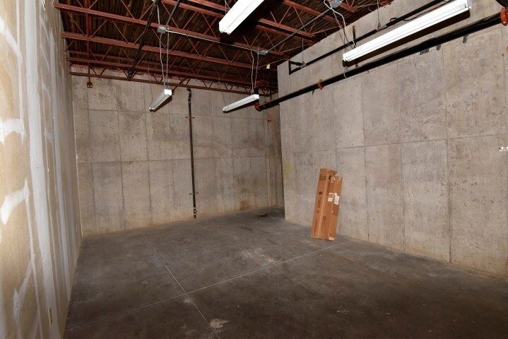 More Photos Of 2834 Northgate Dr, Iowa City Office For Sale