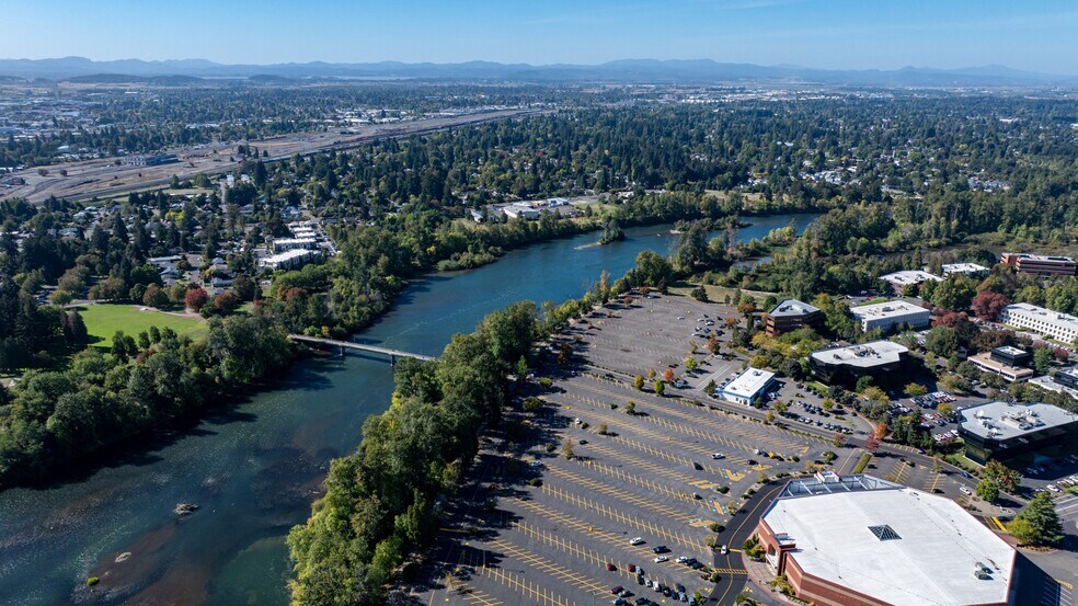 More Photos Of Valley River Center, Eugene Land For Sale