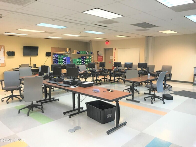 More Photos Of 4001 W 23rd St, Panama City Medical For Lease