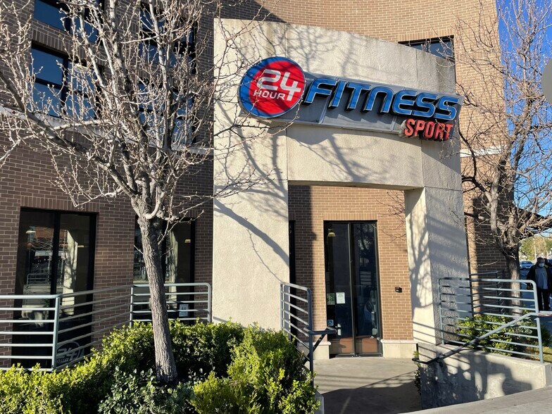 More Photos Of 125 N 1st Ave, Arcadia Freestanding For Lease