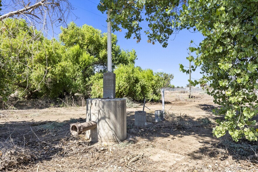 More Photos Of 8661 Herring Rd, Bakersfield Land For Sale