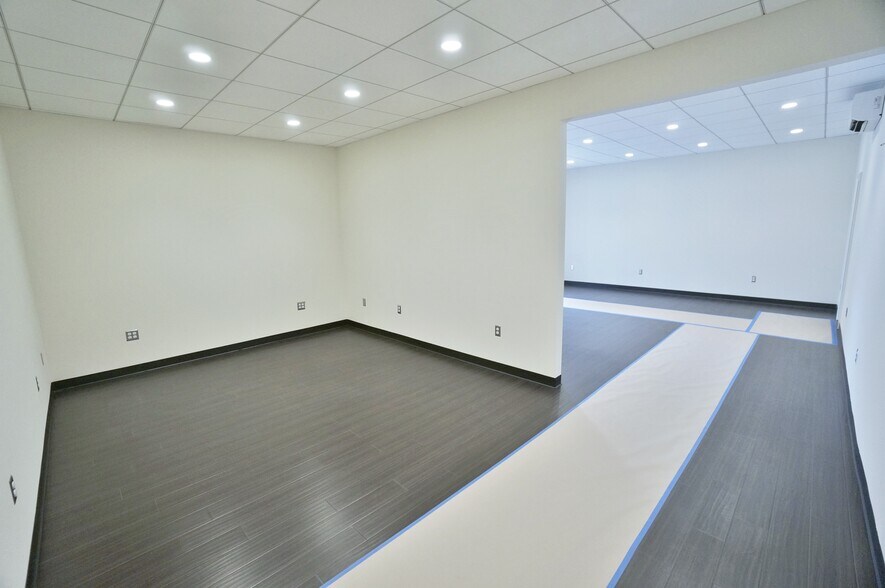 More Photos Of 7205-7207 Lockport Pl, Lorton Warehouse For Lease
