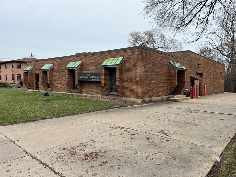 Primary Photo Of 535 S York Rd, Bensenville Flex For Sale