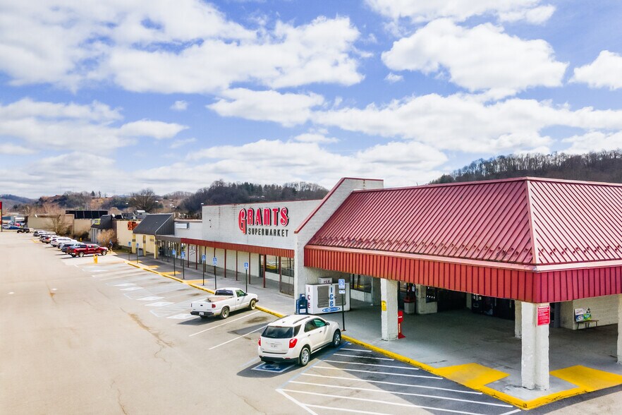 More Photos Of 2940 Clinch St, Richlands Supermarket For Lease