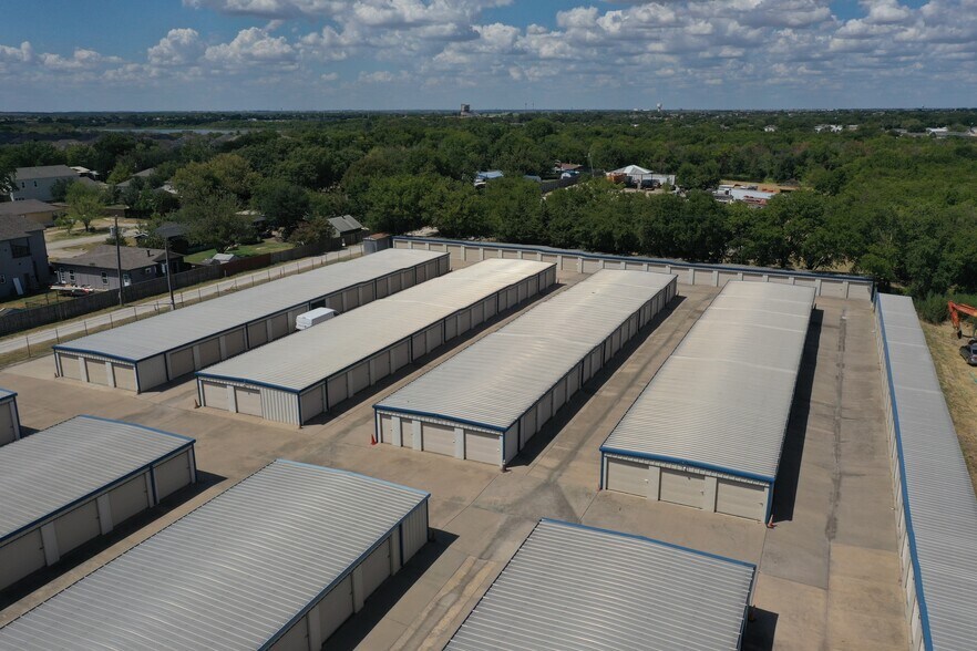 More Photos Of 15298 King Rd, Frisco Self Storage For Sale