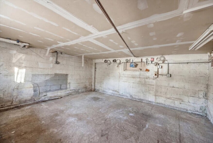 More Photos Of 49 LAKE St, West Harrison Restaurant For Sale