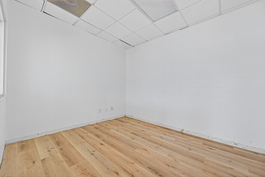 More Photos Of 11515 Jones Rd, Houston Land For Sale