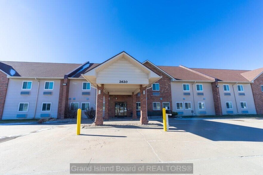 More Photos Of 2620 N Diers Ave, Grand Island Hotel For Sale