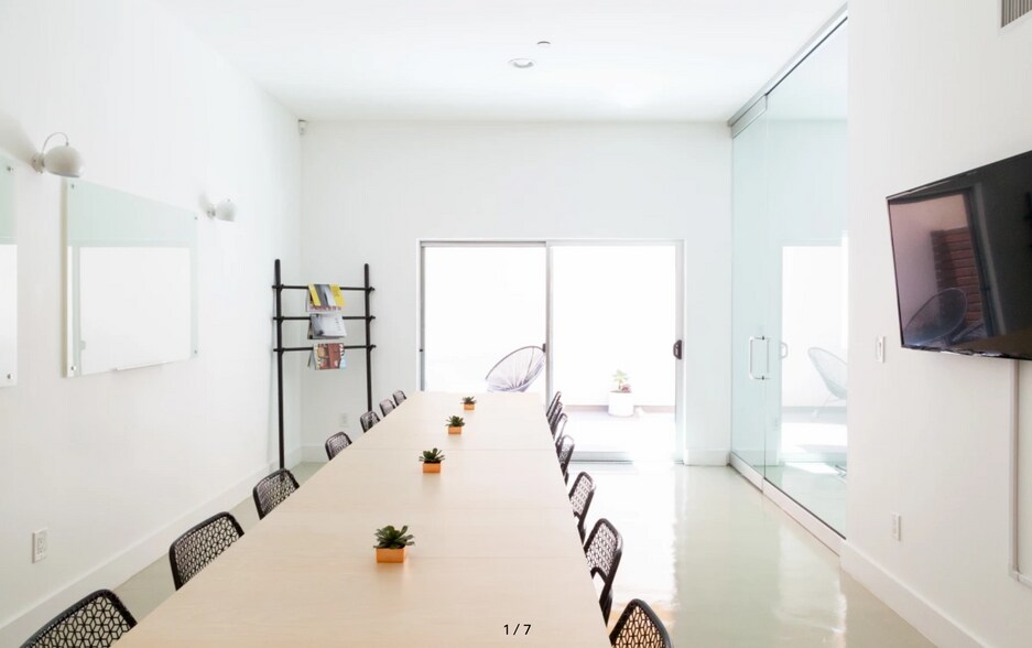 More Photos Of 2216 Main St, Santa Monica Apartments For Sale