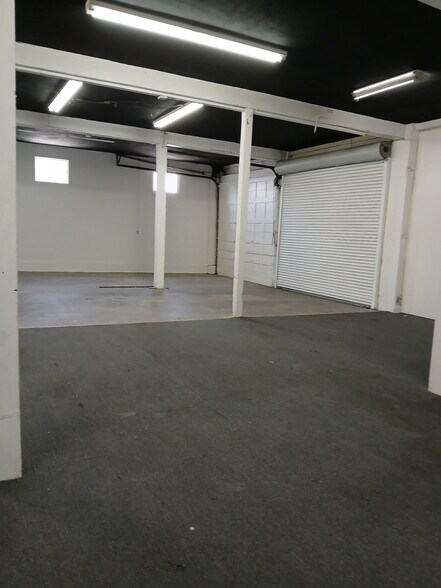 More Photos Of 5901 S Vermont Ave, Los Angeles Storefront For Lease