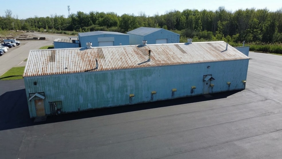 More Photos Of 4522 Wetzel Rd, Liverpool Manufacturing For Lease