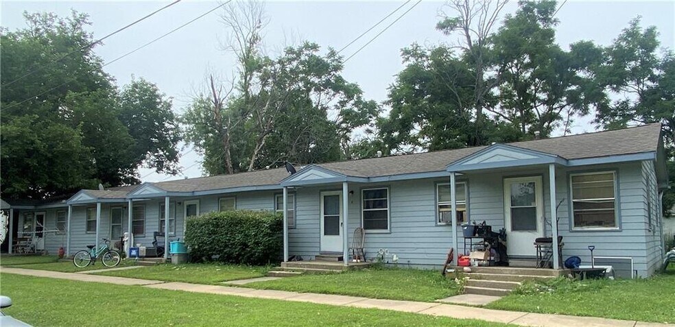 More Photos Of 204 W 5th St, Wellsville Apartments For Sale