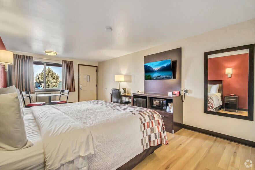 More Photos Of 2210 Highway 6 & 50, Grand Junction Hotel For Sale