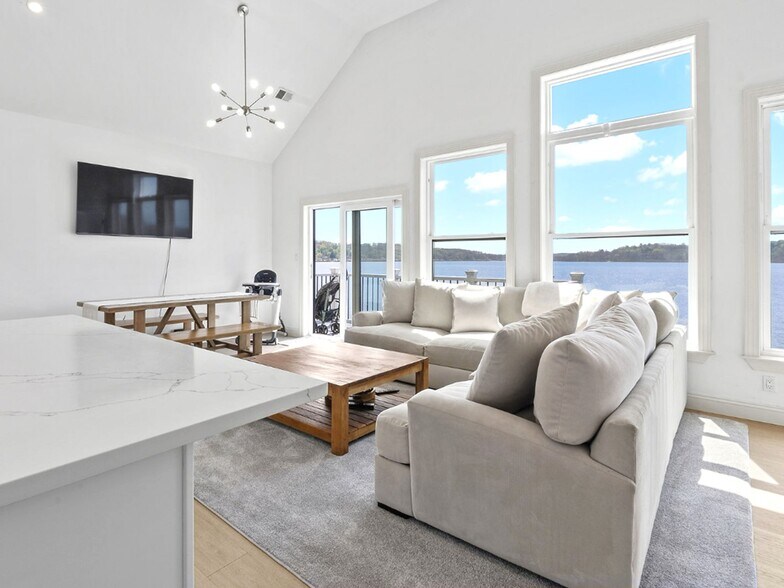 More Photos Of 97 Sand Shore Rd, Budd Lake Restaurant For Sale