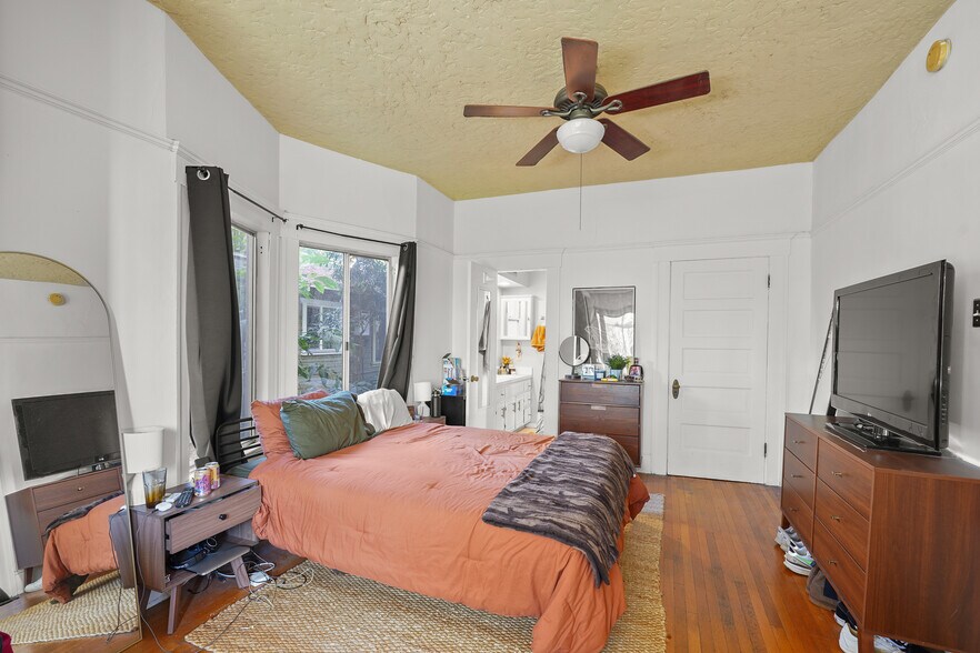More Photos Of 656 Parkman Ave, Los Angeles Apartments For Sale