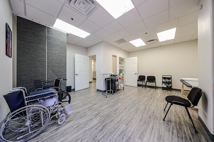 More Photos Of 535 E McKellips Rd, Mesa Office For Sale