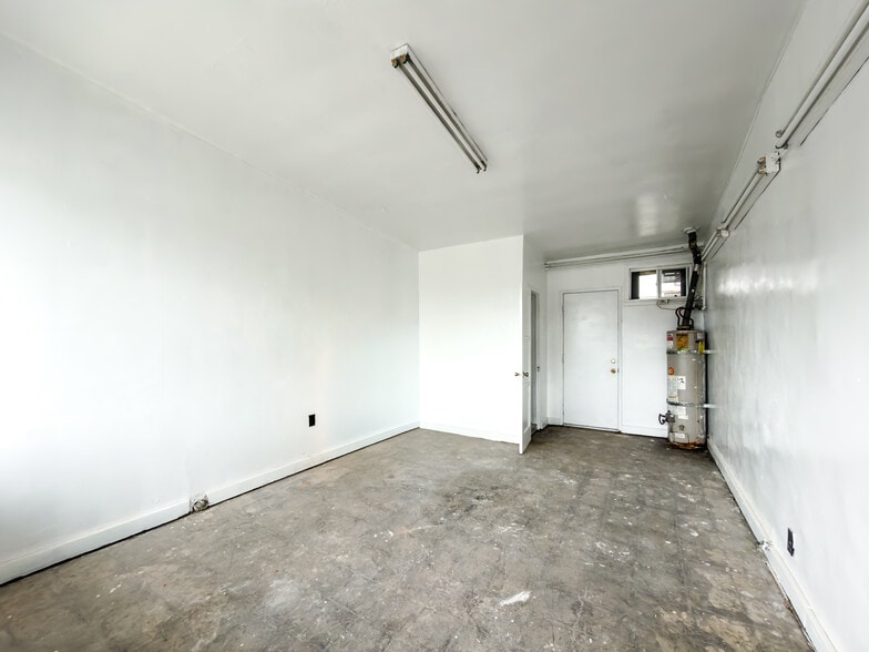 More Photos Of 1201-1205 S Greenwood Ave, Montebello Storefront For Lease