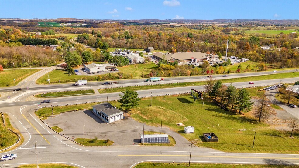 More Photos Of 9827 Hansonville Rd, Frederick Auto Repair For Sale