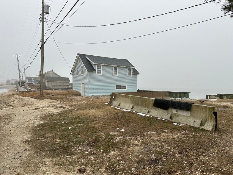 More Photos Of 102 Delaware Ave, Fortescue Restaurant For Sale