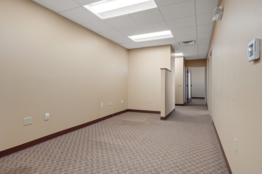 More Photos Of 99 November Dr, Camp Hill Medical For Lease