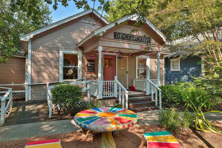 More Photos Of , Spring General Retail For Sale