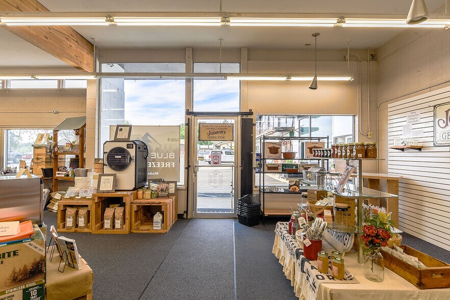 More Photos Of 535 Pine St, Potlatch Storefront Retail Office For Sale
