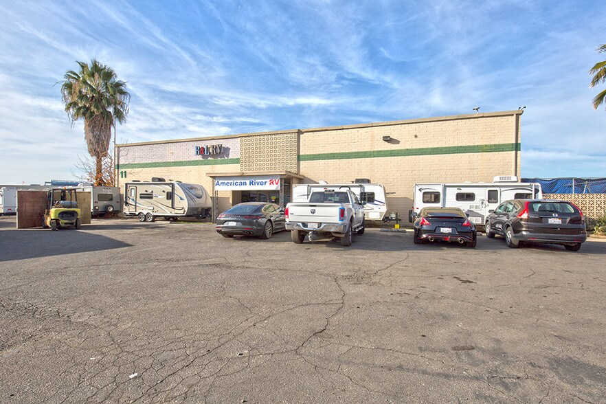 More Photos Of 11 Quinta Ct, Sacramento Industrial For Sale