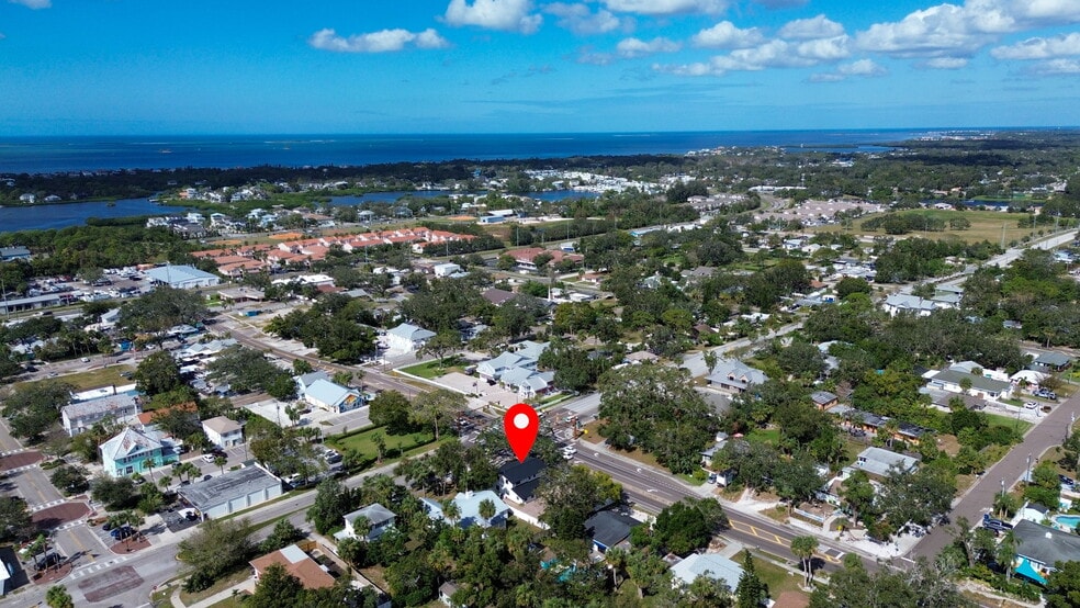 More Photos Of 1122 Omaha St, Palm Harbor Office Residential For Sale