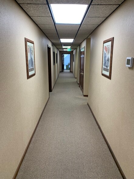 More Photos Of 7071 Corporate Way, Dayton Office For Lease