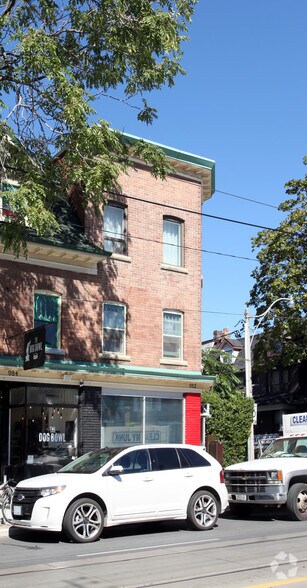 More Photos Of 982 Dundas St W, Toronto Storefront Retail Residential For Lease
