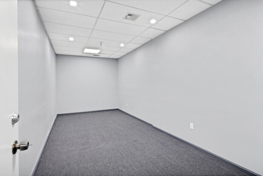 More Photos Of 1 Executive Blvd, Suffern Office For Sale