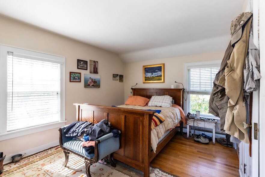 More Photos Of 4 Whitman Rd, Stephentown Sports And Entertainment For Sale