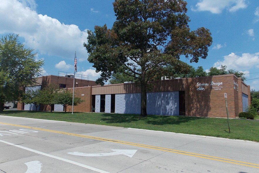 More Photos Of 34050 Industrial Rd, Livonia Warehouse For Sale