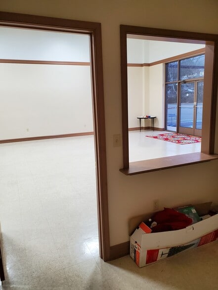 More Photos Of 507-509 National Hwy, Lavale Storefront For Lease