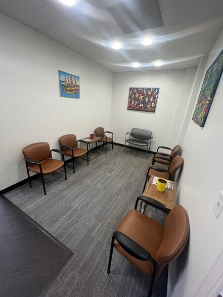 More Photos Of 11808 Kingston Pike, Knoxville Medical For Lease