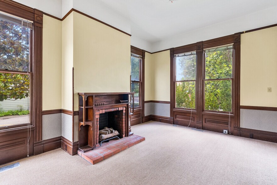 More Photos Of 603 Mission St, Santa Cruz Office For Sale