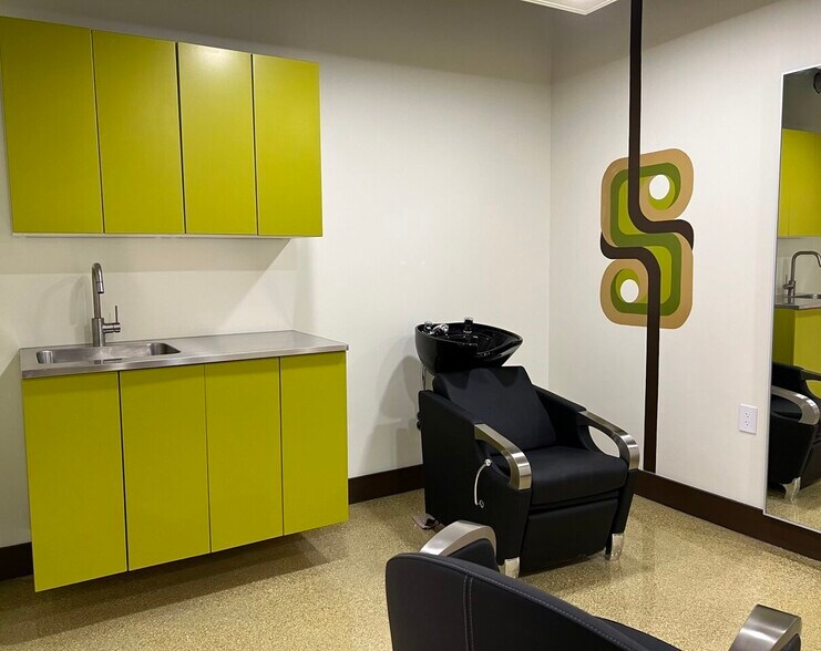 More Photos Of 1126 S Main St, Dayton Coworking Space