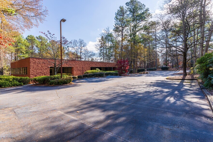 More Photos Of 11420 Johns Creek Pky, Duluth Office For Lease