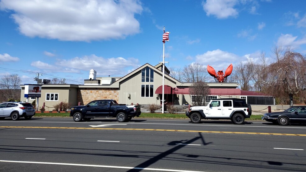 Primary Photo Of 560 E Main St, Branford Restaurant For Sale