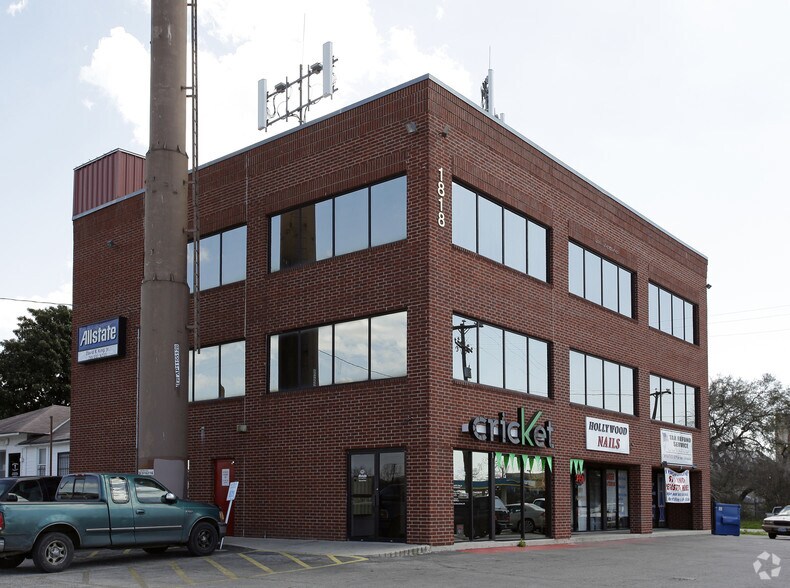 Primary Photo Of 1818 S New Braunfels Ave, San Antonio Medical For Lease